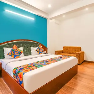 *** Hotel Fabhotel Lime Tree Near Yashobhoomi Convention Centre India